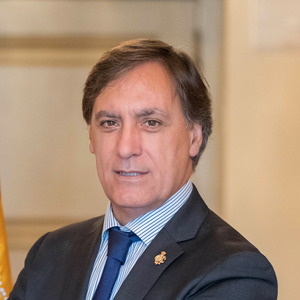 D. Carlos García Carbayo